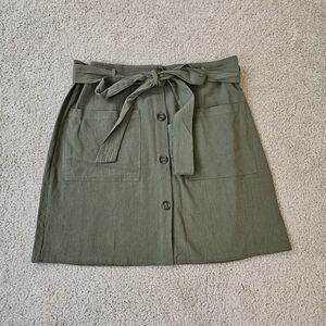 Shein Curve Women's Size 0XL Olive Green Button-Front Skirt with Pockets